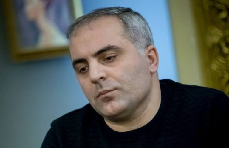 “ფარისევლობის და მდაბიოობის საოცარი ნაზავი შემოგვთავაზეს ბედნიერ ერს🤮” – ბაჩანა შენგელია