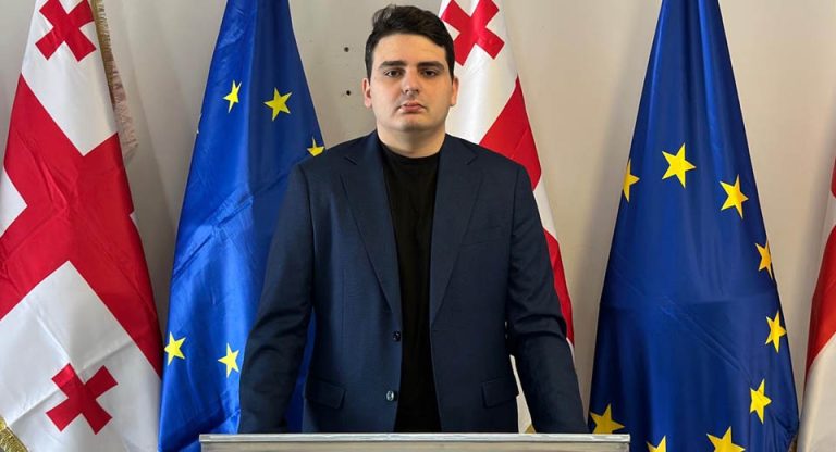 “თუ ვინმე რუსების სისტემურ ოპოზიციონერობას აპირებთ, ცუდად დამთავრდება ეგ ამბავი” – ლევან სანიკიძე