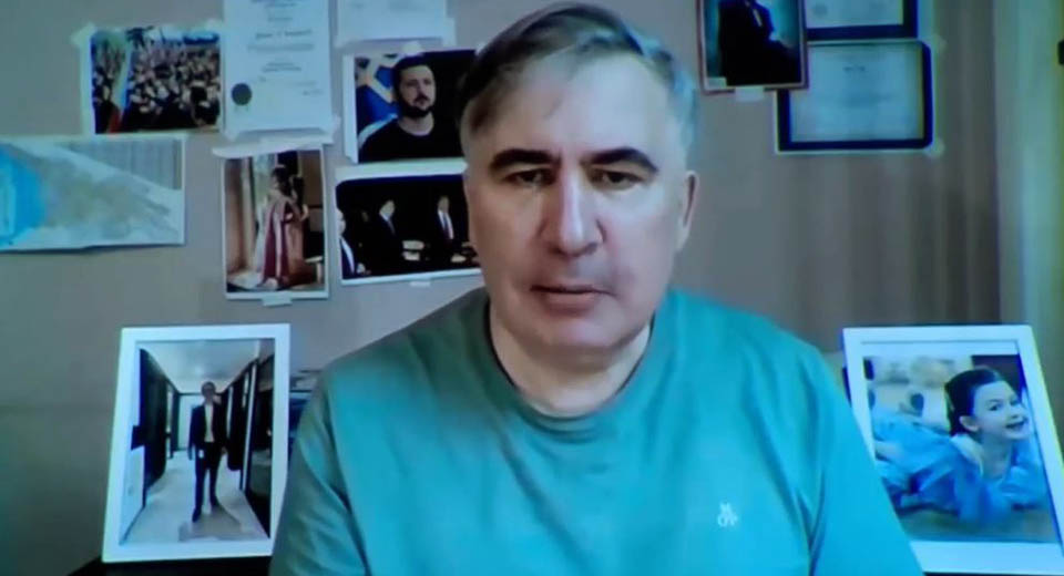 “თქვენ ვერ შეძლებთ ჩვენი მრავალსაუკუნოვანი გეზის გამოცვლას, ვერ შეძლებთ ამ ამაყი ქართველი ერის დაჩოქებას” – მიხეილ სააკაშვილი მმართველ გუნდს მიმართავს