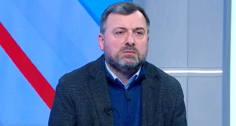 “როგორ ბრიყვულ საგარეო პოლიტიკას უნდა აწარმოებდე, რომ იმ დარბაზში იდგე, სადაც “სიკვდილი ამერიკას” ყვირიან” – გია ჯაფარიძე