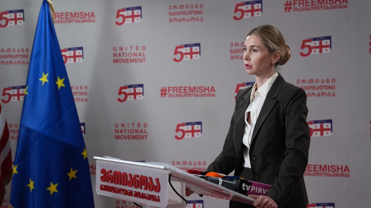 “რამდენი პოლიტპატიმრის მშობელი უნდა მოკლას რუს-ქოცების რეჟიმმა, რომ ჩვენ ისე გავბრაზდეთ, ისე ავჯანყდეთ, რომ აზრი დავუკარგოთ რეჟიმის წინააღმდეგობას?” – თინა ბოკუჩავა