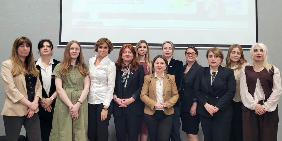 “პოლიტიკოსი ქალები საქართველოში აკრედიტებული დიპლომატიური კორპუსის წარმომადგენლებს შევხვდით” – ნანა ტოხვაძე